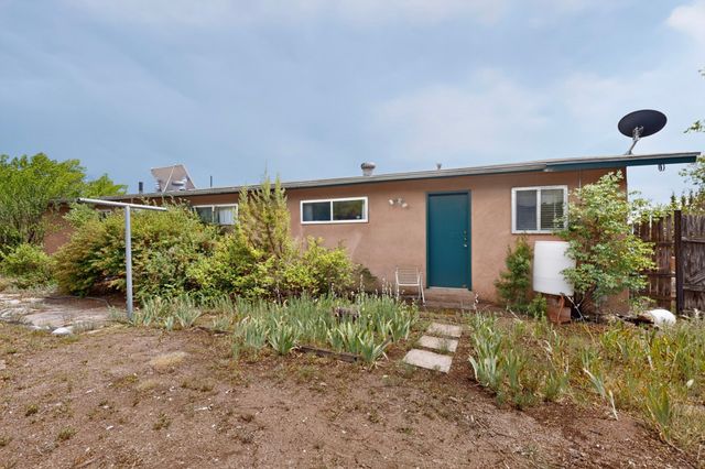 403 Greg Avenue, Santa Fe, NM 87501