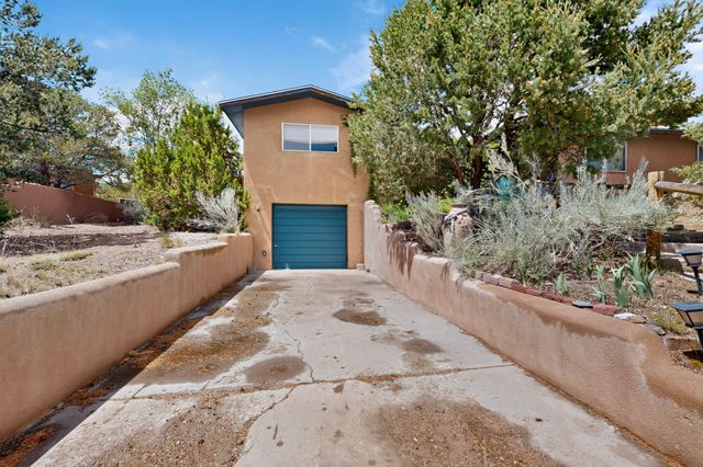 403 Greg Avenue, Santa Fe, NM 87501