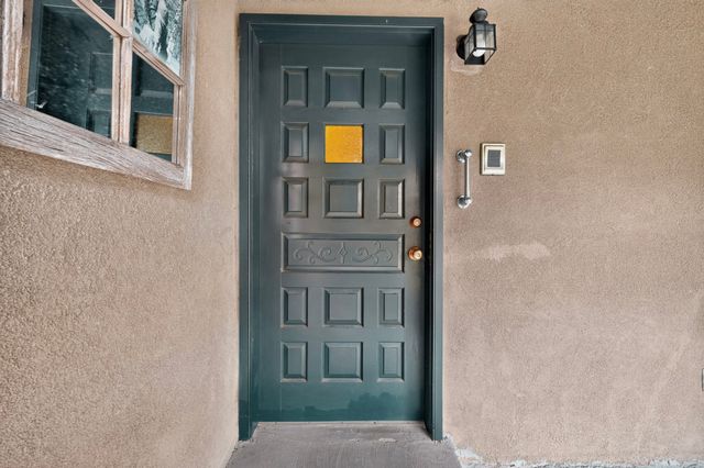 403 Greg Avenue, Santa Fe, NM 87501