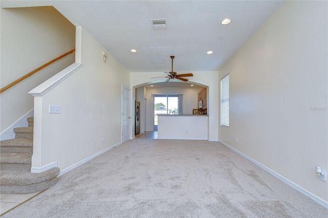 6919 TOWERING SPRUCE DR, Riverview, FL 33578