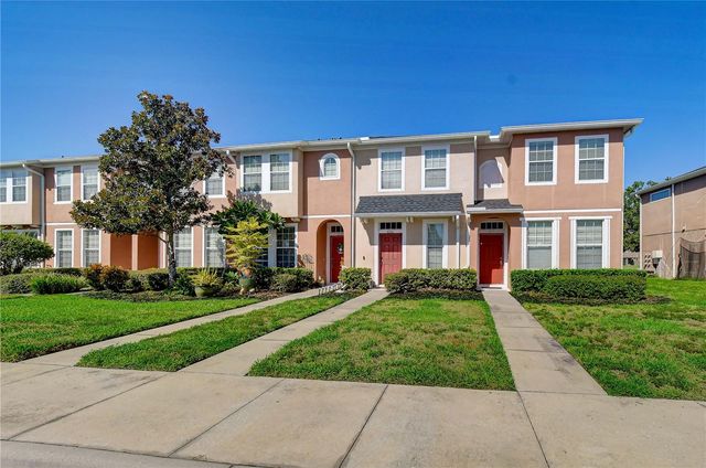 6919 TOWERING SPRUCE DR, Riverview, FL 33578