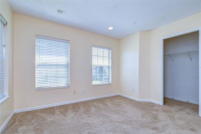 6919 TOWERING SPRUCE DR, Riverview, FL 33578