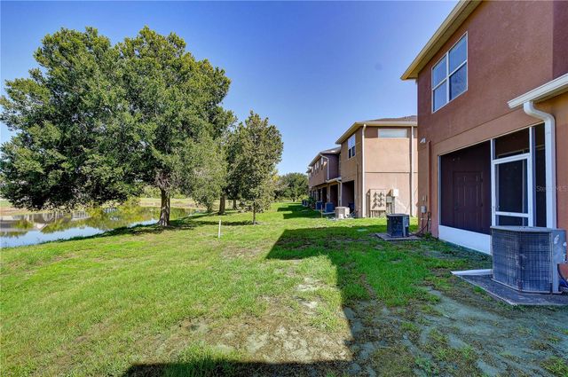 6919 TOWERING SPRUCE DR, Riverview, FL 33578
