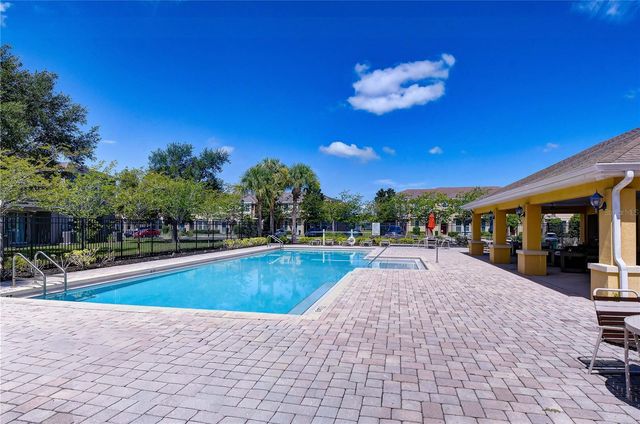 6919 TOWERING SPRUCE DR, Riverview, FL 33578