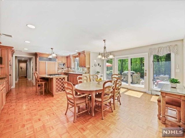 77 Sun Valley Road, Ramsey, NJ 07446