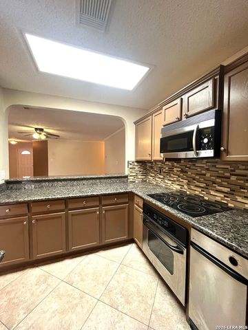 2327 Stallion Run, San Antonio, TX 78259