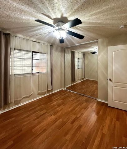 2327 Stallion Run, San Antonio, TX 78259