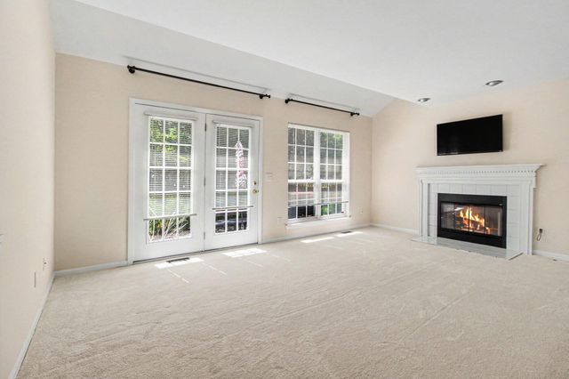 2225 Green Valley Court, Ann Arbor, MI 48103