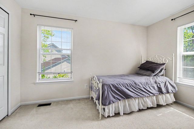 2225 Green Valley Court, Ann Arbor, MI 48103