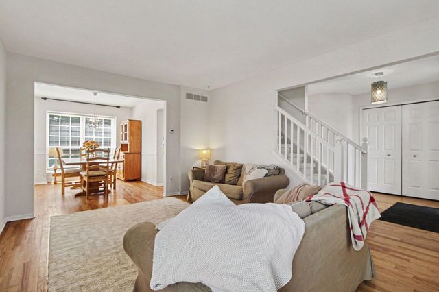 2225 Green Valley Court, Ann Arbor, MI 48103