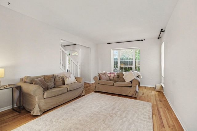 2225 Green Valley Court, Ann Arbor, MI 48103