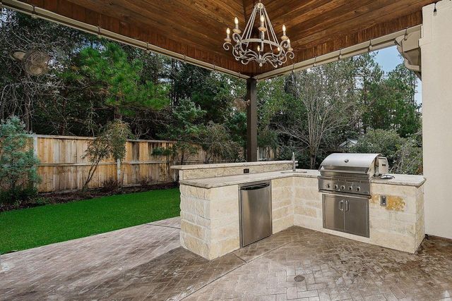 330 Mill Creek Road, Pinehurst, TX 77362