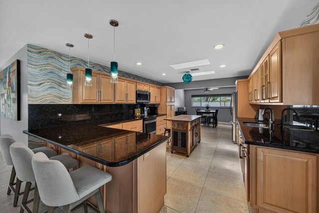 1571 SE 24th Avenue, Pompano Beach, FL 33062