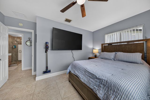 1571 SE 24th Avenue, Pompano Beach, FL 33062