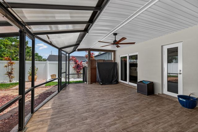 1571 SE 24th Avenue, Pompano Beach, FL 33062
