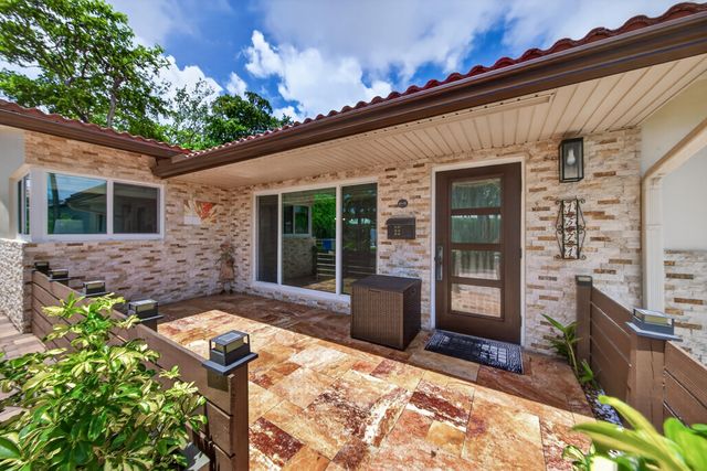 1571 SE 24th Avenue, Pompano Beach, FL 33062