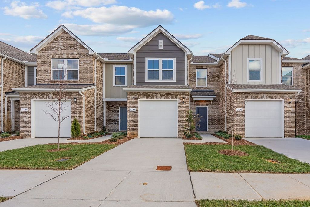 7124 Mapleside Ln, Fairview, TN 37062