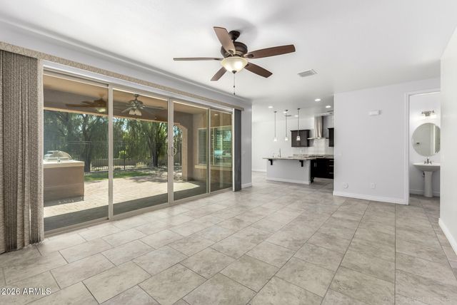 3233 E LANTANA Place, Chandler, AZ 85286