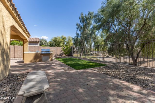3233 E LANTANA Place, Chandler, AZ 85286