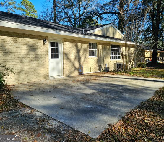 1012 Remington Avenue, Thomasville, GA 31792