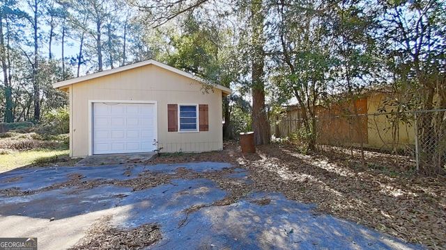 1012 Remington Avenue, Thomasville, GA 31792