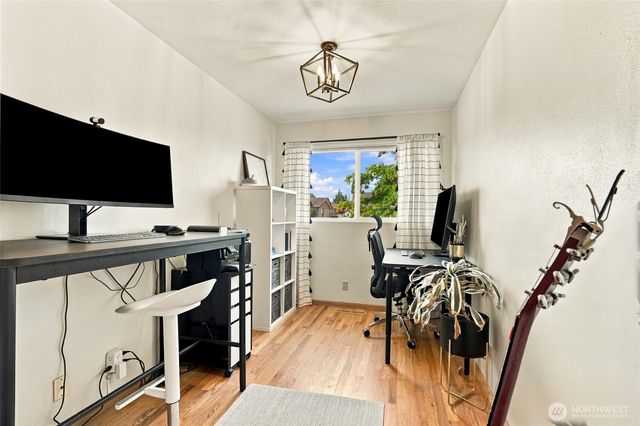 709 Colby Avenue, Everett, WA 98201