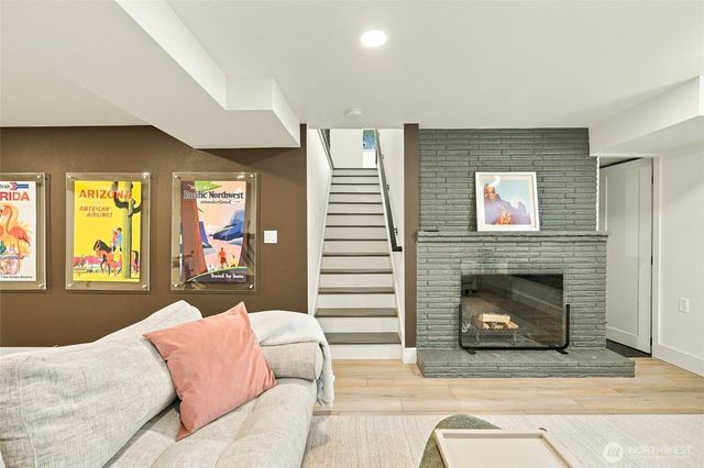 709 Colby Avenue, Everett, WA 98201