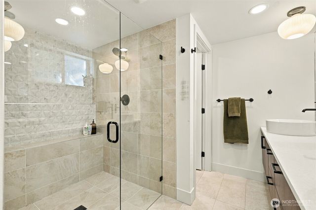 709 Colby Avenue, Everett, WA 98201