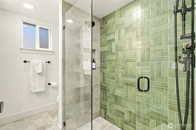 709 Colby Avenue, Everett, WA 98201