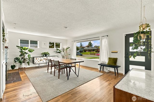 709 Colby Avenue, Everett, WA 98201