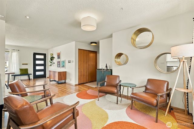 709 Colby Avenue, Everett, WA 98201