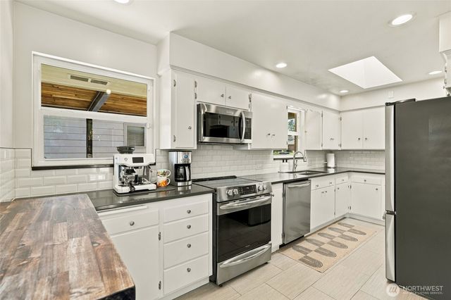 709 Colby Avenue, Everett, WA 98201