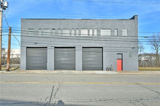 944 W Rayen Avenue, Youngstown, OH 44502