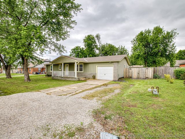 3701 S 213th East Avenue, Broken Arrow, OK 74014