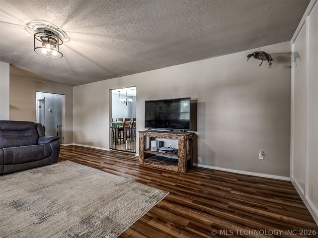 3701 S 213th East Avenue, Broken Arrow, OK 74014