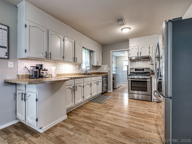 3701 S 213th East Avenue, Broken Arrow, OK 74014
