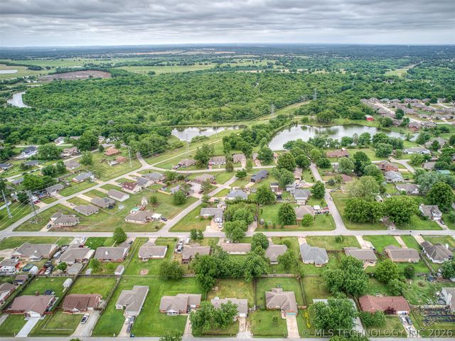 3701 S 213th East Avenue, Broken Arrow, OK 74014