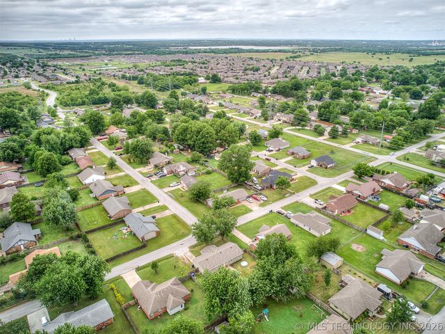 3701 S 213th East Avenue, Broken Arrow, OK 74014