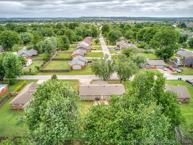 3701 S 213th East Avenue, Broken Arrow, OK 74014