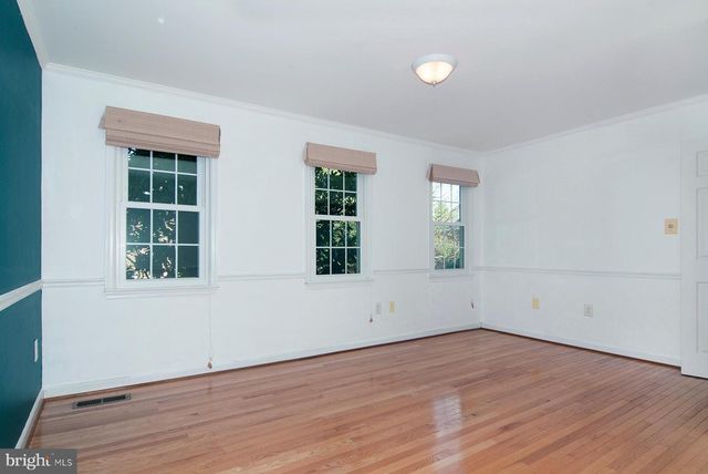11400 DORCHESTER LN, Rockville, MD 20852