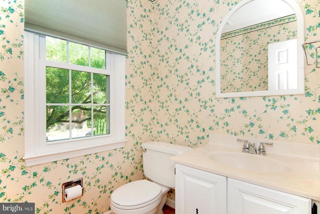 11400 DORCHESTER LN, Rockville, MD 20852
