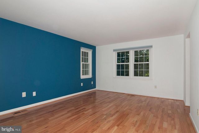 11400 DORCHESTER LN, Rockville, MD 20852