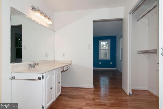 11400 DORCHESTER LN, Rockville, MD 20852