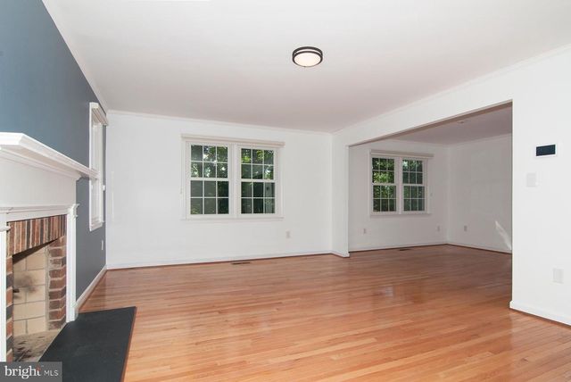11400 DORCHESTER LN, Rockville, MD 20852