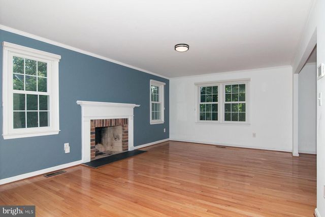 11400 DORCHESTER LN, Rockville, MD 20852