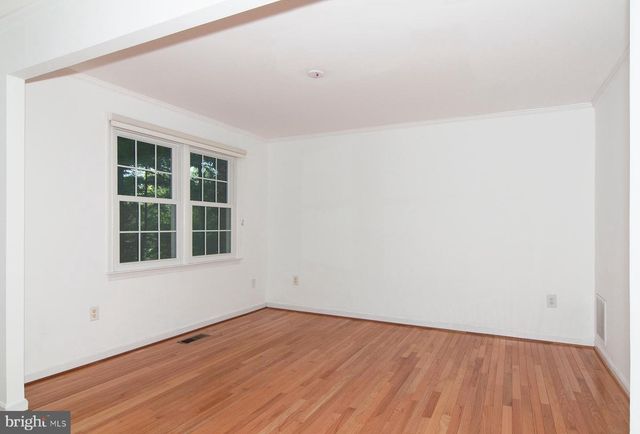 11400 DORCHESTER LN, Rockville, MD 20852
