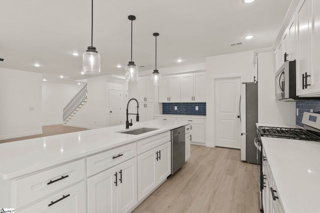 129 Faulkner Circle, Greer, SC 29651