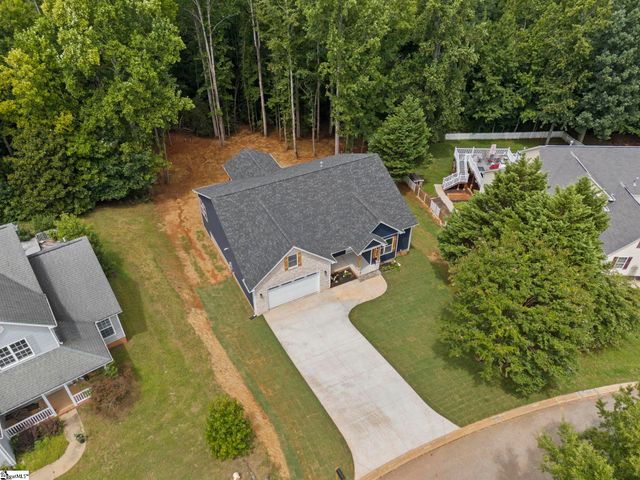 129 Faulkner Circle, Greer, SC 29651
