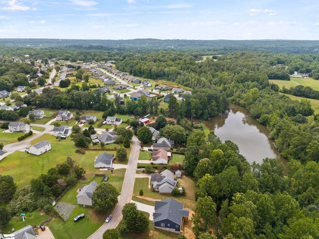 129 Faulkner Circle, Greer, SC 29651