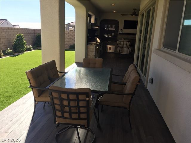 282 Calgrove Street, Las Vegas, NV 89138